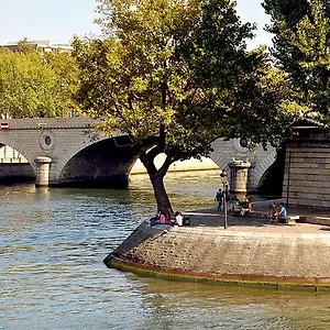 https://appartement-next-notre-dame.fr-paris.fr