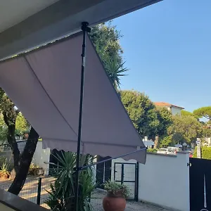 https://lecci-al-mare.it-tuscanyhotel.com